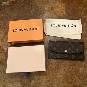 Louis Vuitton Emilie Wallet Women’s Monogram Canvas Rose Ballerine
